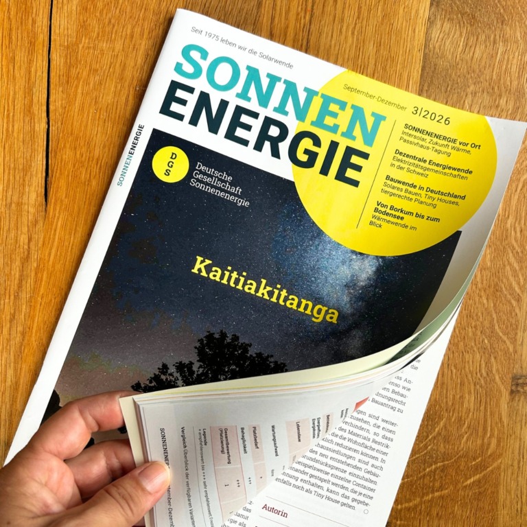 Cover des Magazins Sonnenenergie